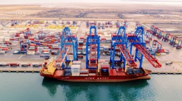 نهاية 2025: خسائر قناة السويس من الحرب وخطط تعويض الدولار